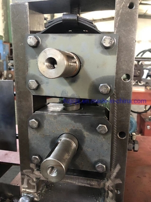 Macchina per raddrizzamento e taglio ad alta velocità per rivestimento di bobine da 5-12 mm di grado automatico
